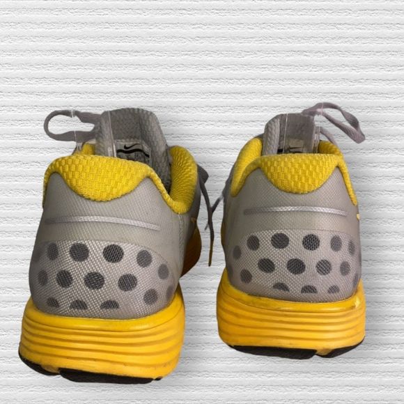 Nike Livestrong Women's Trainers Lunarshift Running Lightweight Size 7.5 - Picture 10 of 13